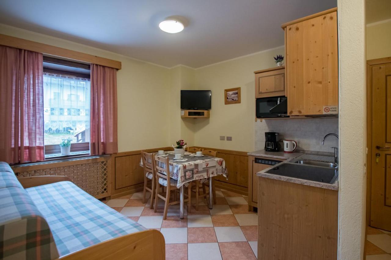 Appartamenti Rin Gemel Livigno Exteriör bild